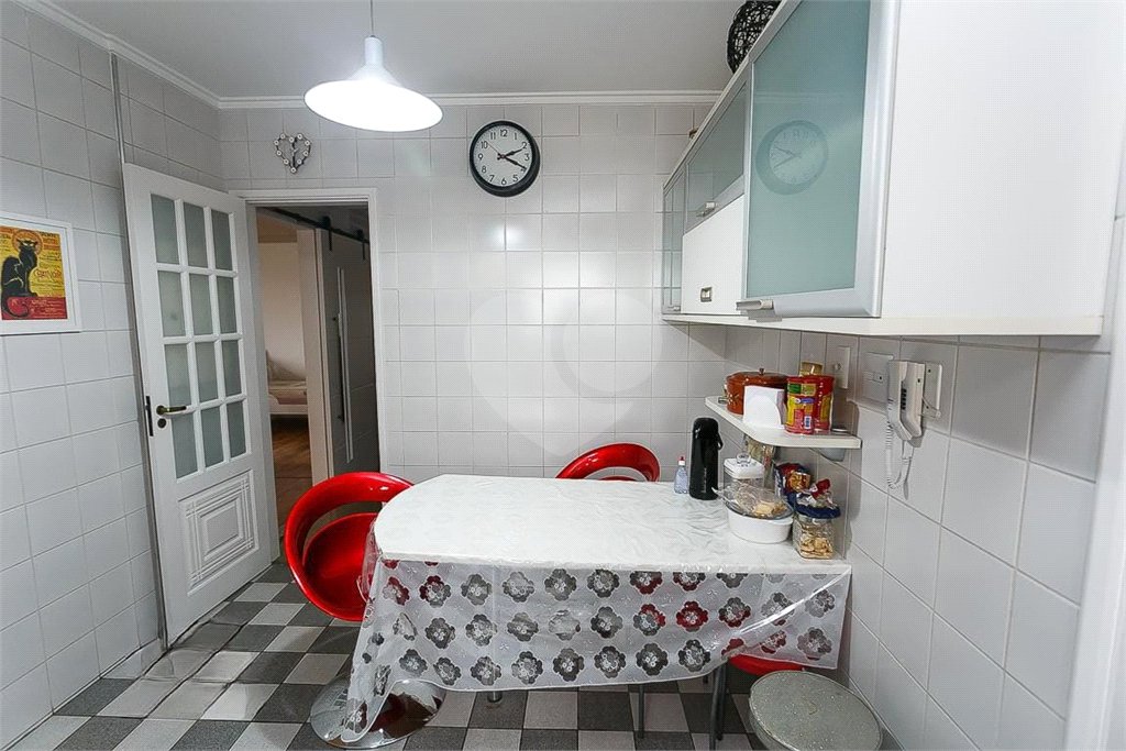 Apartamento à venda com 3 quartos, sendo 1 suíte,  em Paraíso do Morumbi, São Paulo, SP