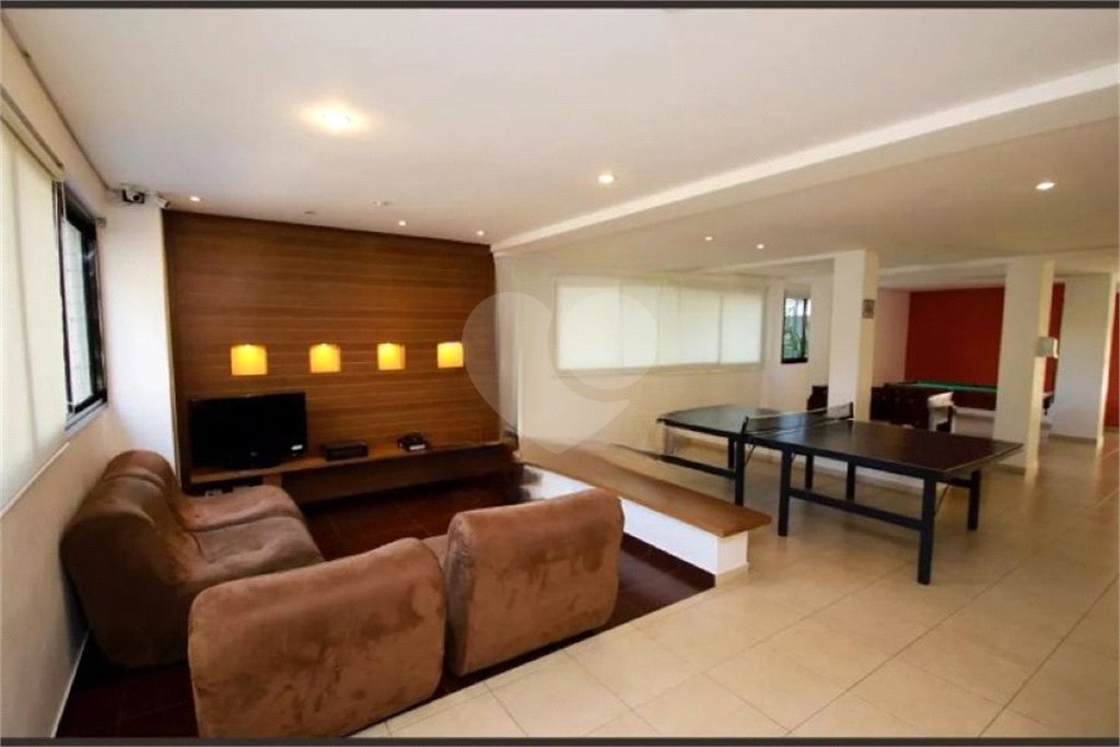 Apartamento à venda com 3 quartos, sendo 1 suíte,  em Cidade São Francisco, São Paulo, SP