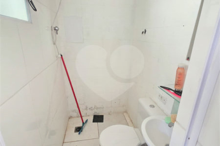Casa à venda com 6 quartos, sendo 2 suítes, em Conjunto Residencial Butantã, São Paulo, SP