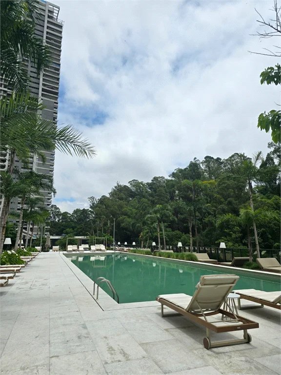 Apartamento à venda com 2 suítes em Jardim Morumbi, São Paulo, SP