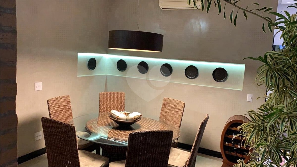 Casa à venda com 4 suítes no condomínio Fazenda Imperial, Sorocaba - SP