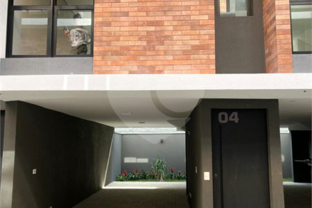 Casa à venda com 2 suítes no condomínio Cube Villa, São Paulo - SP