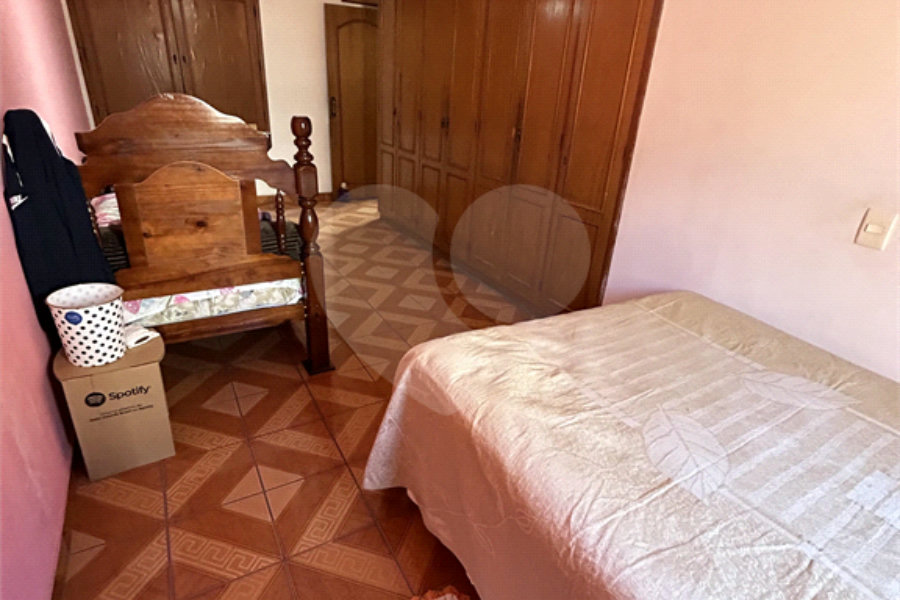 Sobrado à venda com 3 quartos em Tremembé, São Paulo, SP