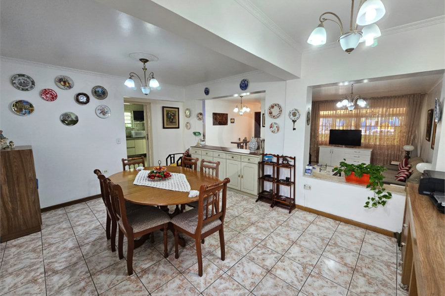 Casa Térrea à venda com 4 quartos, sendo 1 suíte, em Parque Edu Chaves, São Paulo, SP