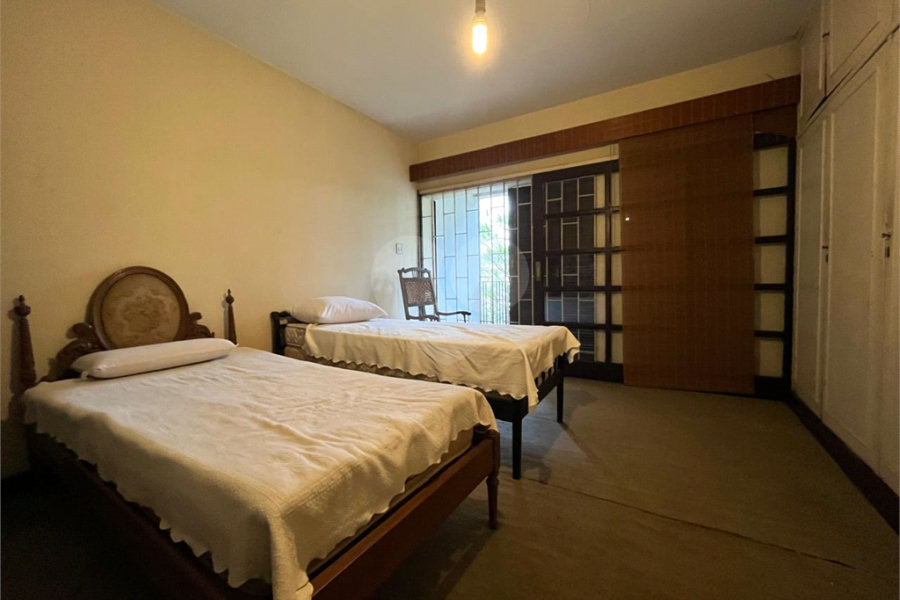 Sobrado à venda com 5 quartos, sendo 1 suíte, em Palmas do Tremembé, São Paulo, SP