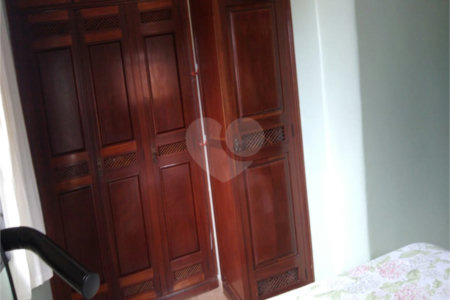 Sobrado à venda com 3 quartos, sendo 1 suíte, em Alto da Boa Vista, São Paulo, SP
