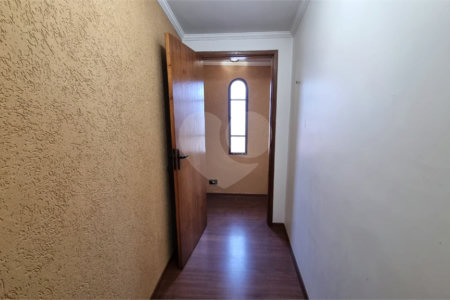 Sobrado à venda com 4 quartos em Vila Dom Pedro II, São Paulo, SP
