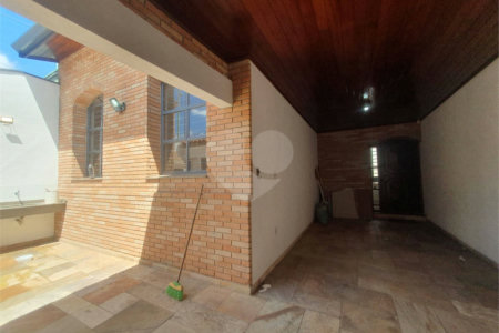 Casa de Vila à venda com 4 suítes em Jardim Santa Rosália, Sorocaba, SP