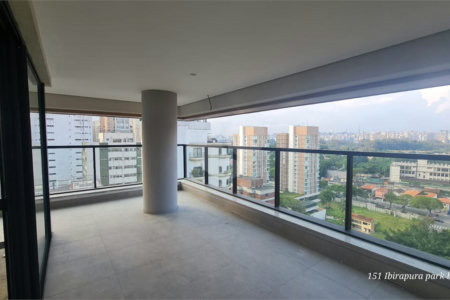 Apartamento à venda com 3 suítes em Moema, São Paulo, SP