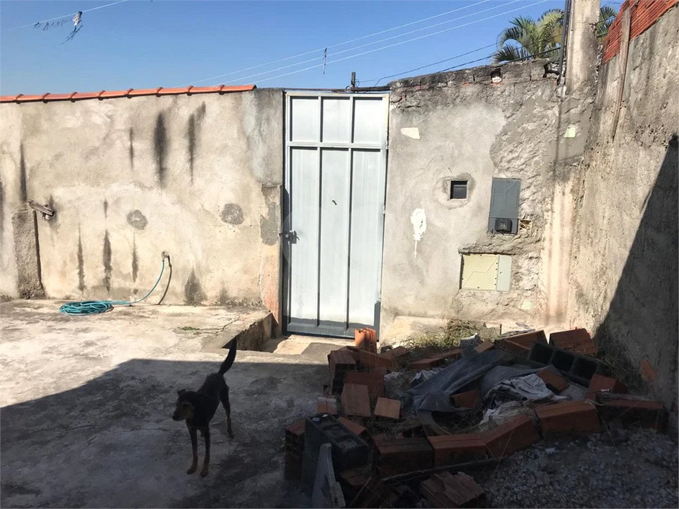 Terreno à venda com 2 quartos em Vila Martins, Carapicuíba, SP
