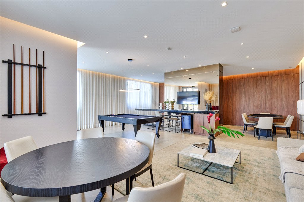 Apartamento à venda com 3 quartos, sendo 2 suítes, em Santo Amaro, São Paulo, SP