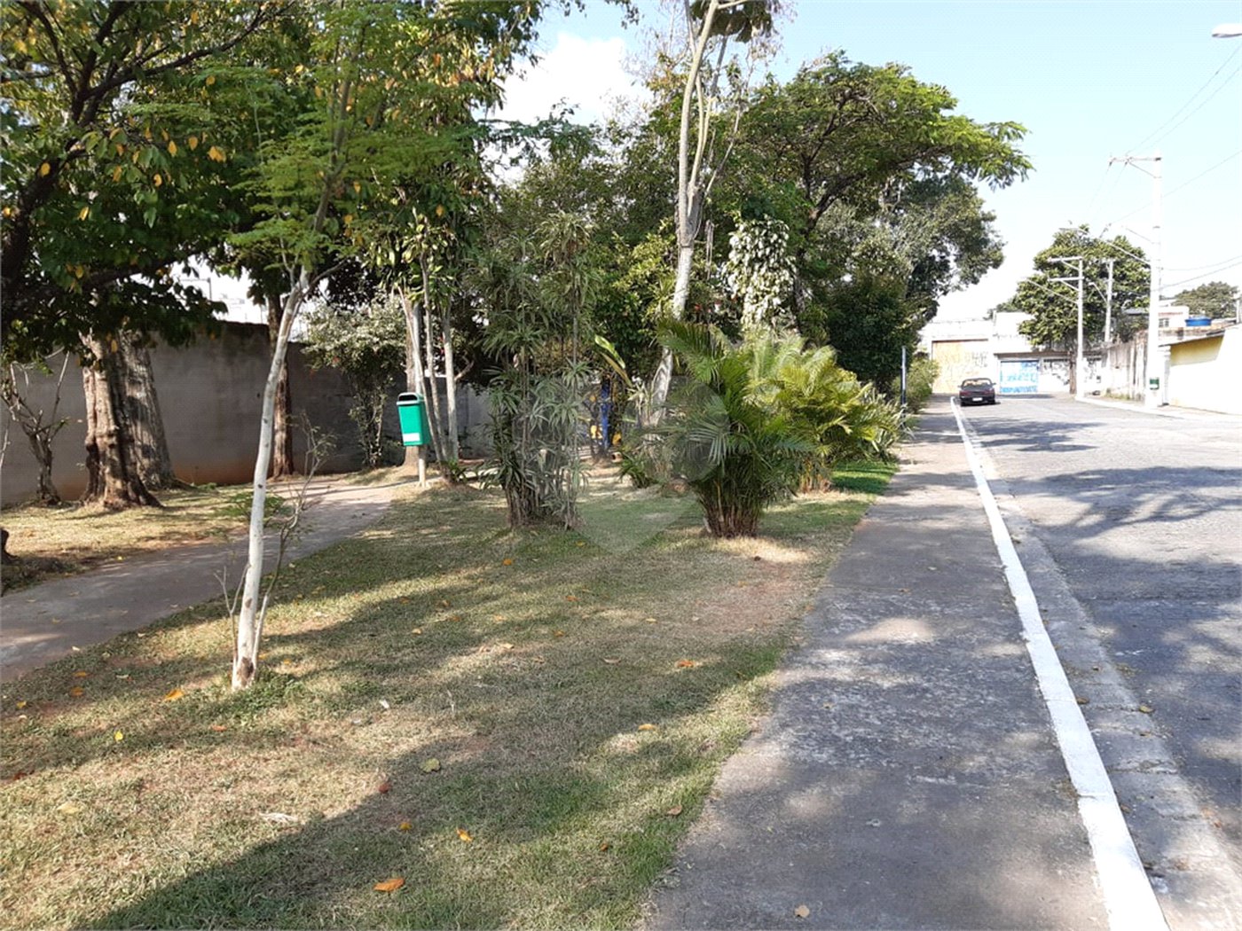 Casa Térrea à venda com 4 quartos em Vila Ernesto, São Paulo, SP