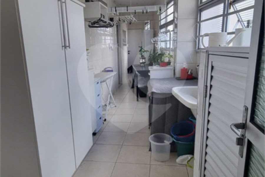 Apartamento à venda com 3 quartos, sendo 1 suíte, em Bela Vista, São Paulo, SP