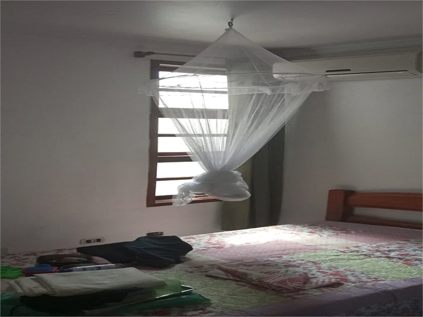 Casa à venda com 3 quartos, sendo 1 suíte,  em Lapa de Baixo, São Paulo, SP