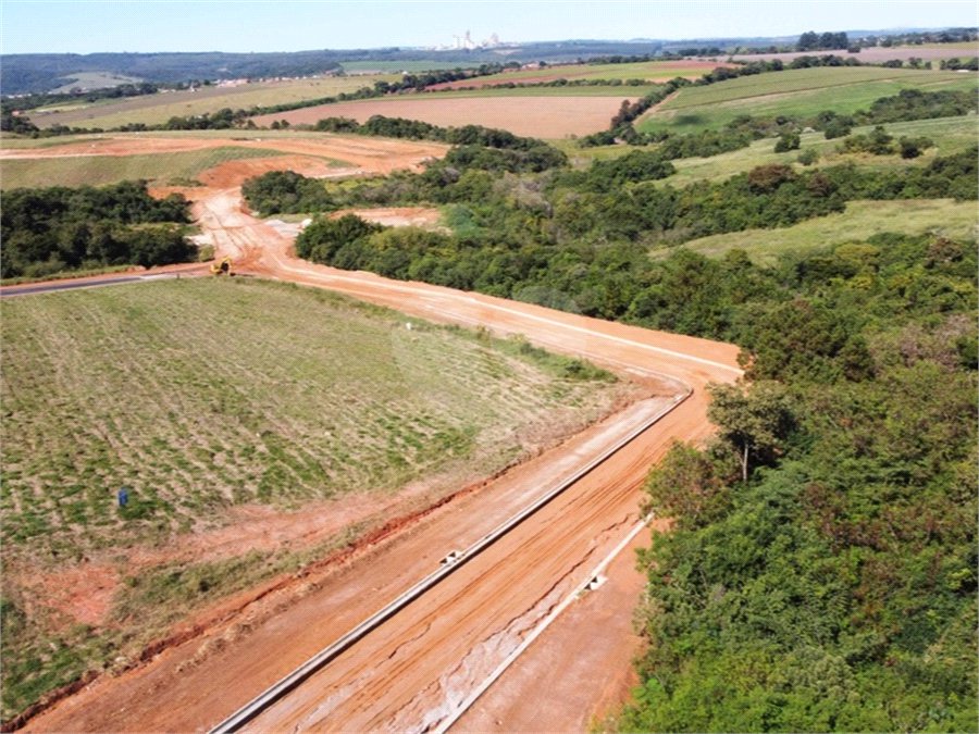 Terreno à venda no condomínio Loteamento Reserva dos Lagos, Sorocaba - SP