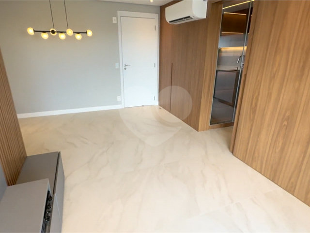 Apartamento à venda com 3 quartos, sendo 1 suíte,  em Barra Funda, São Paulo, SP