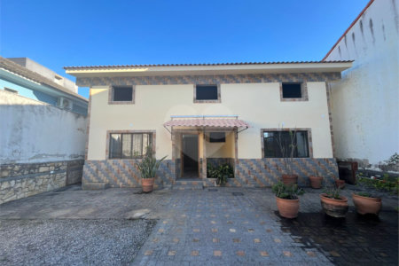 Casa à venda com 2 quartos, sendo 1 suíte, no condomínio Residencial Vale das Palmeiras, Rio de Janeiro - RJ