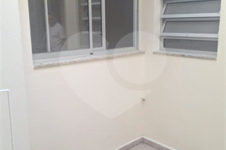 Casa à venda com 4 quartos em Vila Irmãos Arnoni, São Paulo, SP