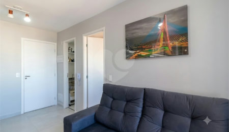 Apartamento à venda com 2 quartos, sendo 1 suíte,  em Parada Inglesa, São Paulo, SP