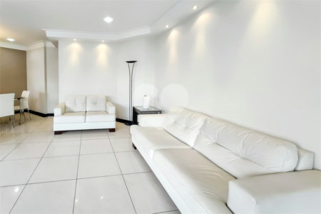 Apartamento à venda com 2 quartos, sendo 1 suíte, em Campo Belo, São Paulo, SP