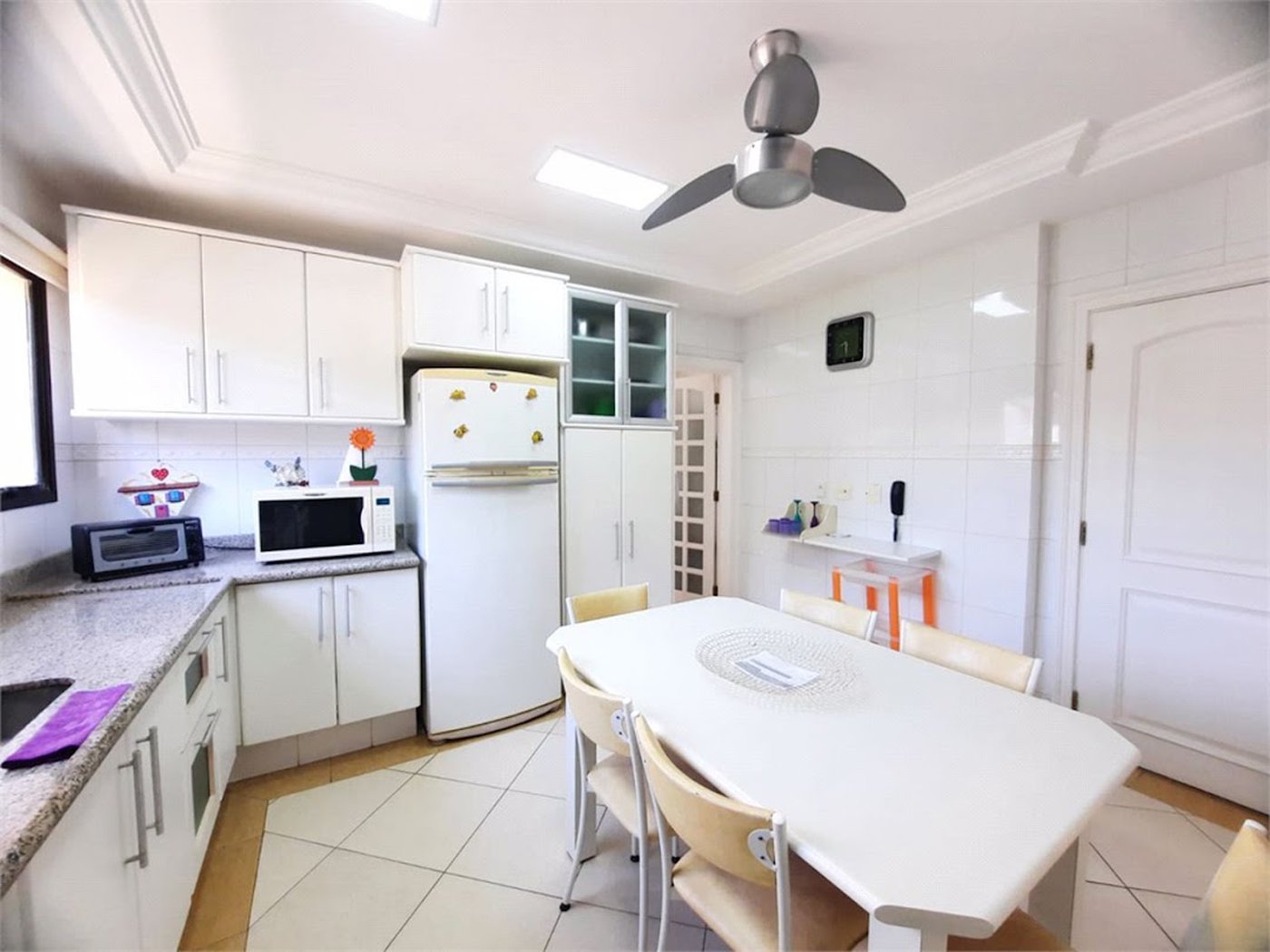 Apartamento Residencial à venda, Balneário Cidade Atlântica, Guarujá - AP1137.