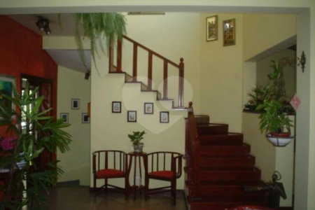 Sobrado à venda com 4 quartos, sendo 3 suítes, em Jardim São Bento, São Paulo, SP