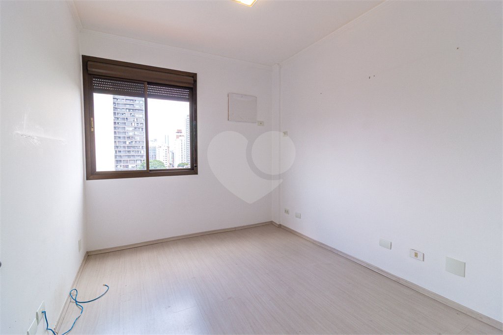 Apartamento à venda com 4 quartos, sendo 3 suítes,  em Chácara Santo Antônio, São Paulo, SP