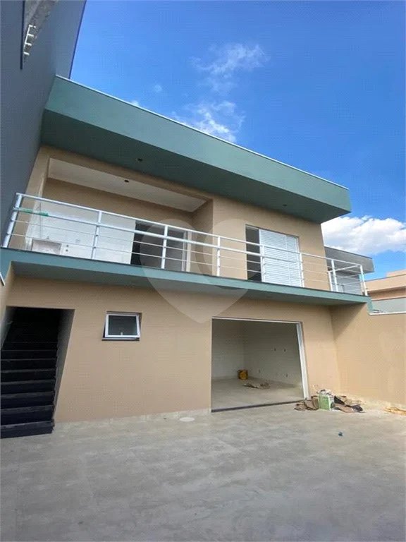 Linda casa nova á venda Jardim dos Sabias, 2 dormitorios um suite, uma vaga. 129m² de construção.