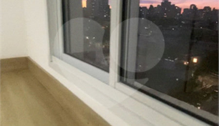 Apartamento à venda ou para alugar com 3 suítes em Bosque da Saúde, São Paulo, SP