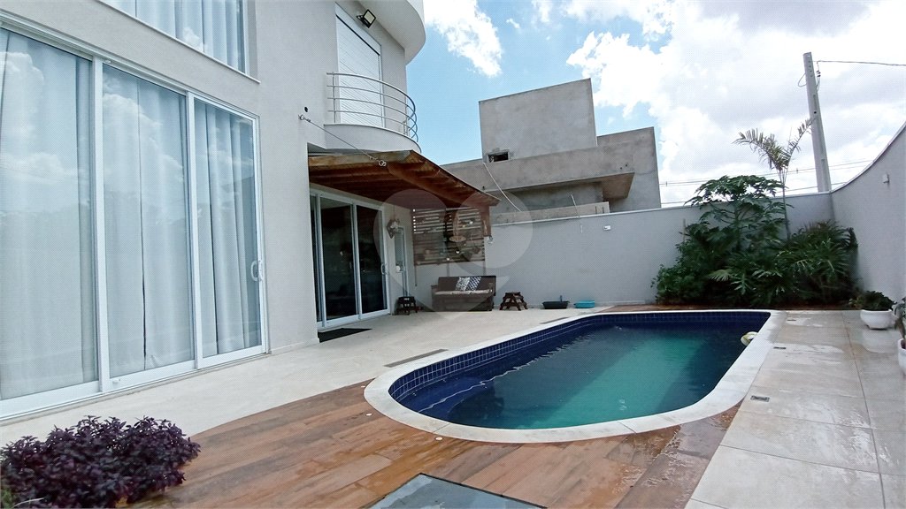 Casa à venda com 3 suítes no condomínio Vila do Sol, Valinhos - SP