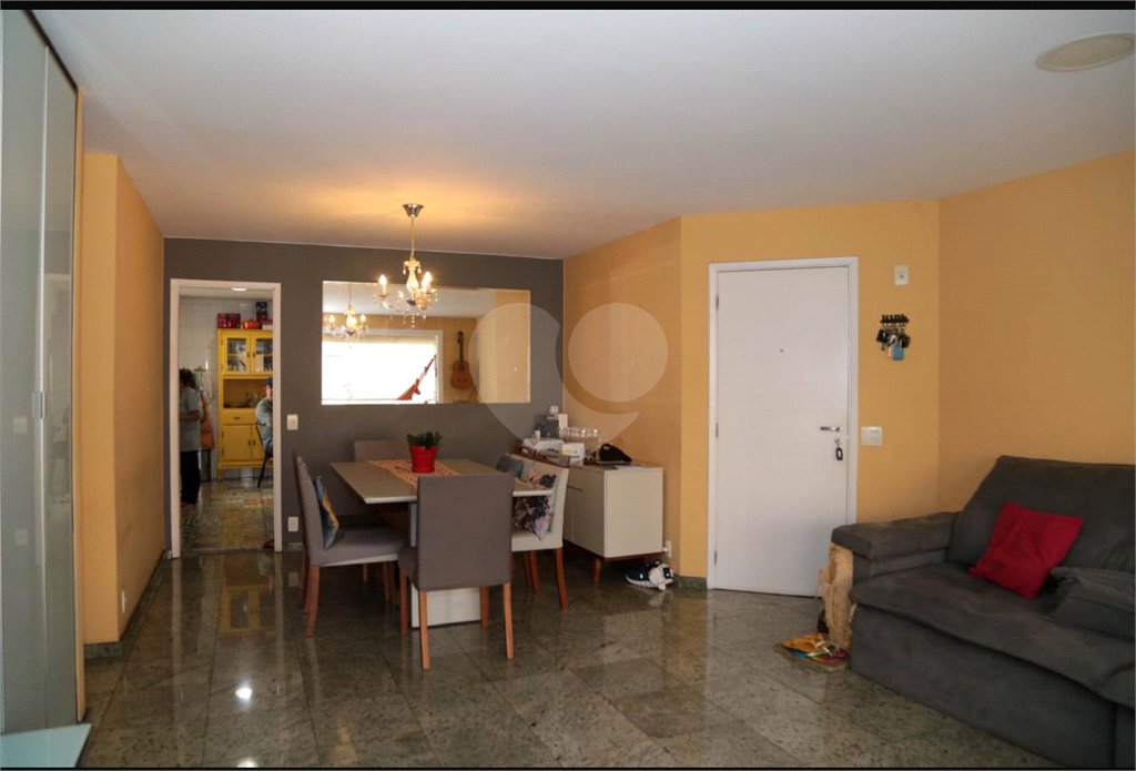 Apartamento à venda com 4 quartos, sendo 2 suítes,  em Lar São Paulo, São Paulo, SP