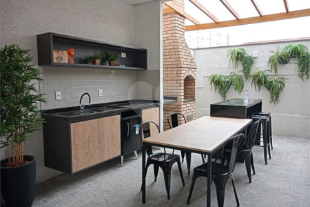 Casa à venda com 2 suítes no condomínio Residencial Napoles, São Paulo - SP