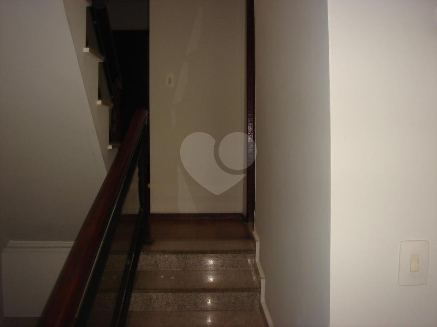 Sobrado à venda com 6 quartos, sendo 2 suítes,  em Santana, São Paulo, SP