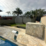 Casa à venda com 3 quartos, sendo 1 suíte,  no condomínio Morada da Praia, Bertioga - SP