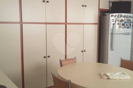 Sobrado à venda com 3 quartos, sendo 1 suíte, em Vila Deodoro, São Paulo, SP