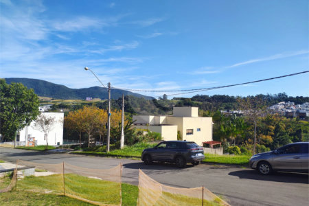 Terreno à venda no condomínio Quinta dos Lagos, Jundiaí - SP