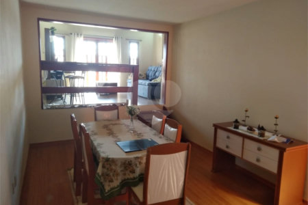 Sobrado à venda com 2 quartos em Reneville, Mairinque, SP