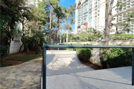 Apartamento à venda com 4 quartos, sendo 3 suítes,  em Vila Gertrudes, São Paulo, SP