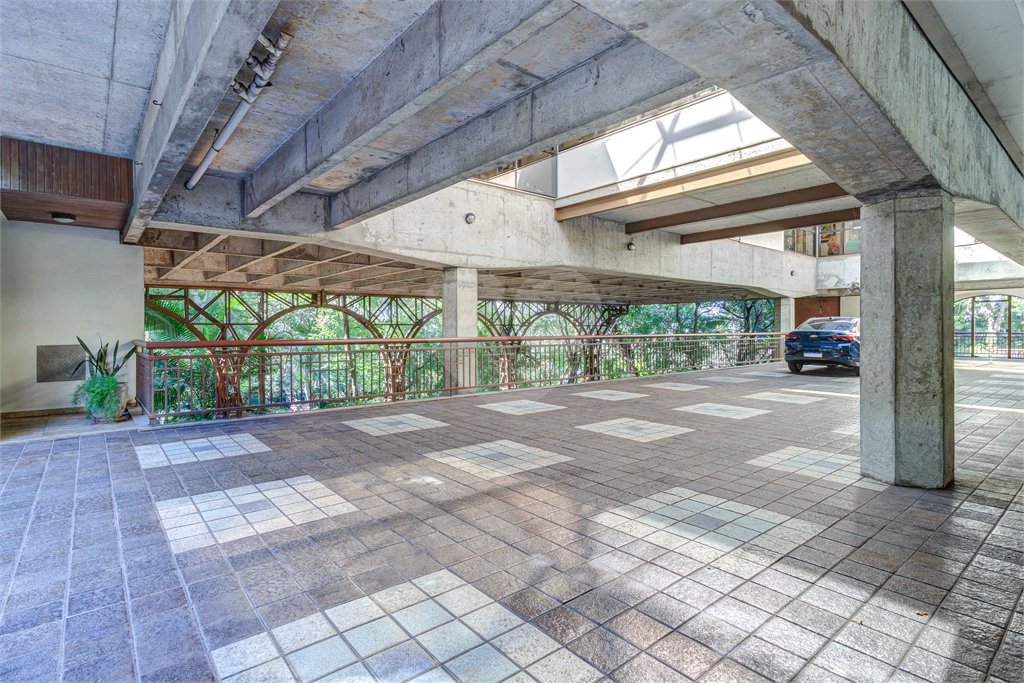 Casa à venda ou para alugar com 4 suítes no condomínio Chácara Flora, São Paulo - SP