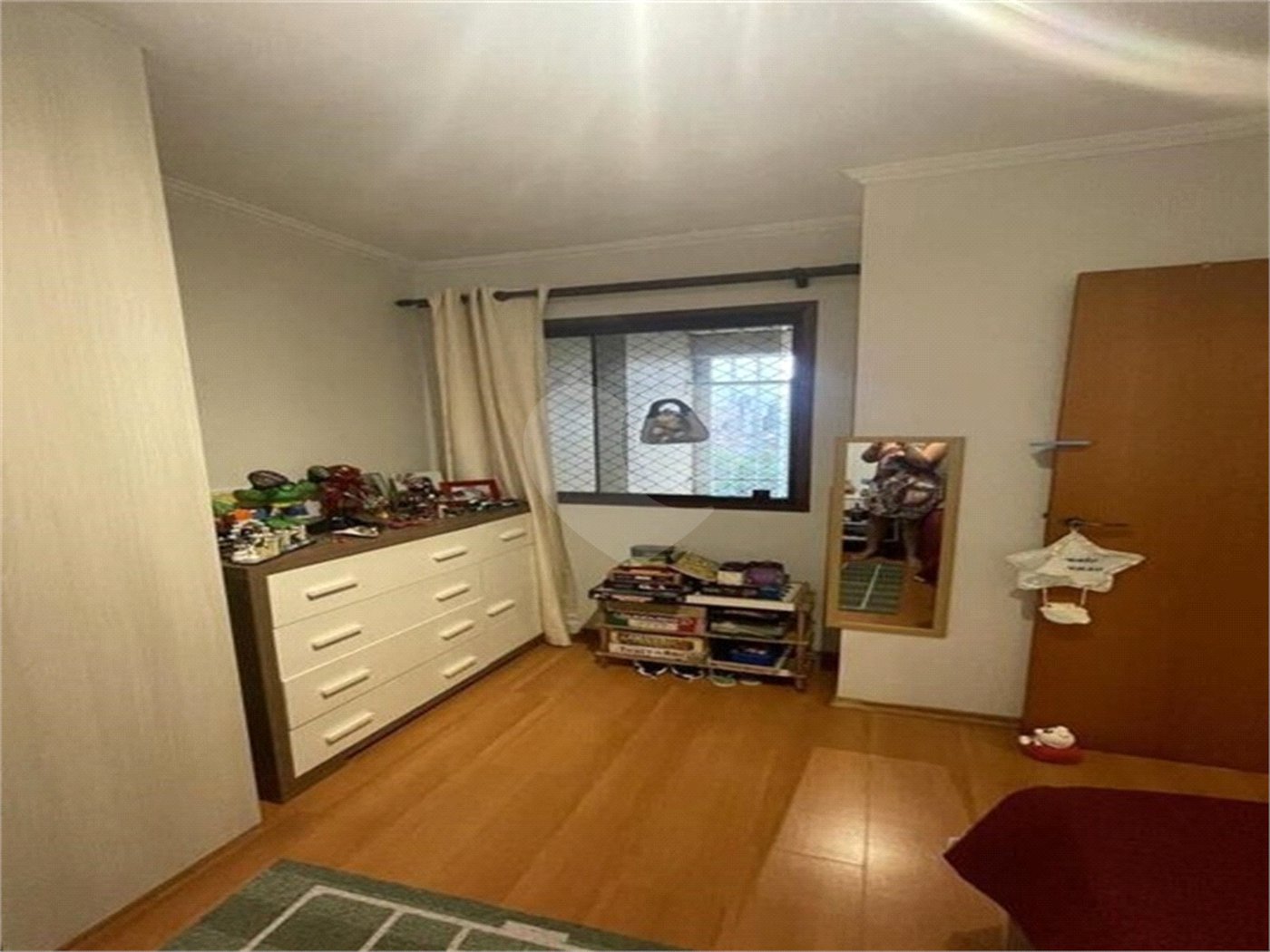 Casa à venda com 3 quartos, sendo 1 suíte, no condomínio Beatriz, São Paulo - SP