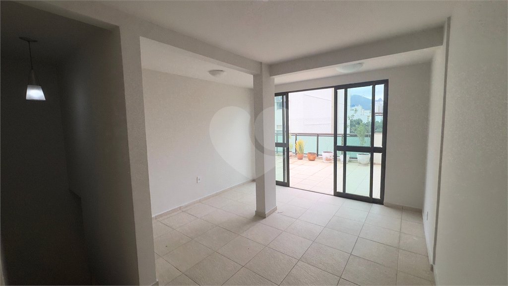 Cobertura à venda com 3 quartos, sendo 1 suíte,  em Tijuca, Rio de Janeiro, RJ