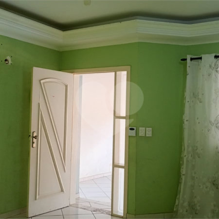 Casa Térrea à venda com 3 quartos, sendo 1 suíte, em Vila Nova, Salto, SP