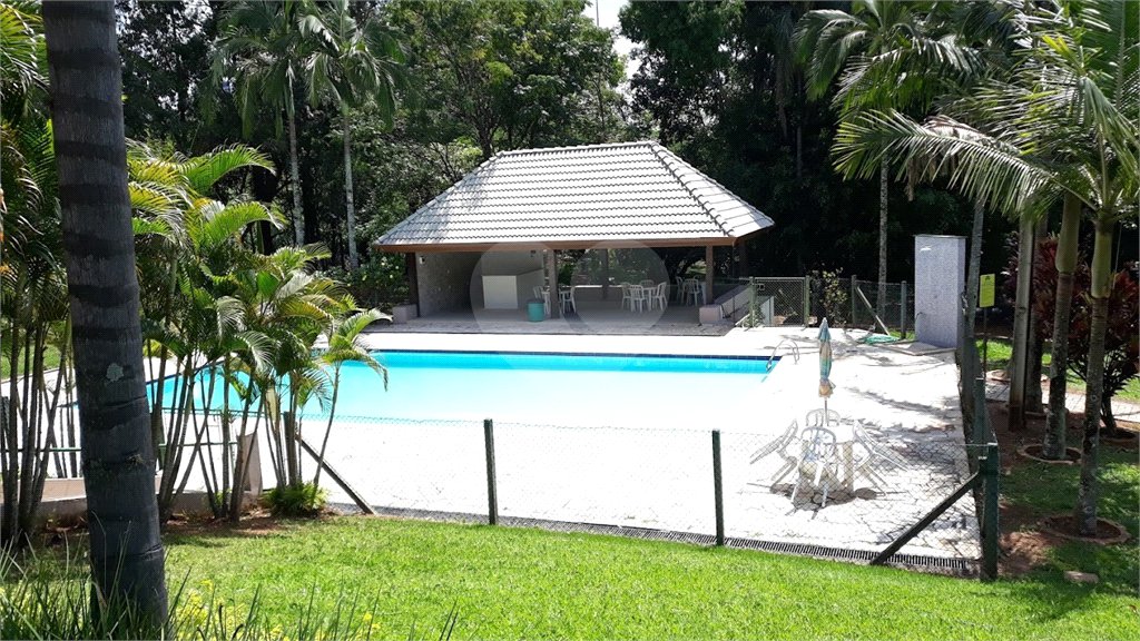 Casa à venda com 5 quartos, sendo 4 suítes, no condomínio Santa Teresa, Itupeva - SP