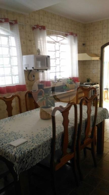Sobrado à venda com 3 quartos, sendo 1 suíte, em Tremembé, São Paulo, SP