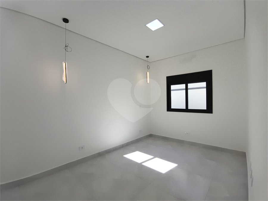 Casa à venda com 3 suítes no condomínio Campos do Conde I e II, Sorocaba - SP