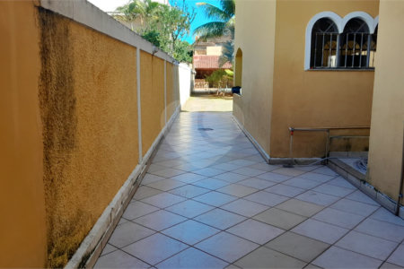 Casa à venda com 3 quartos, sendo 1 suíte, em Campo Grande, Rio de Janeiro, RJ