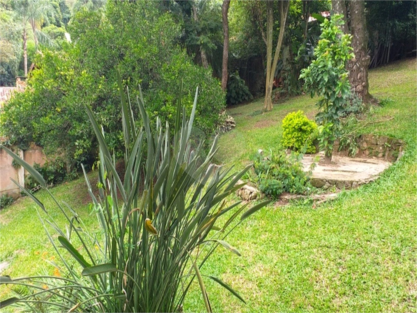 Sobrado à venda com 4 quartos, sendo 2 suítes,  em Roseira, Mairiporã, SP