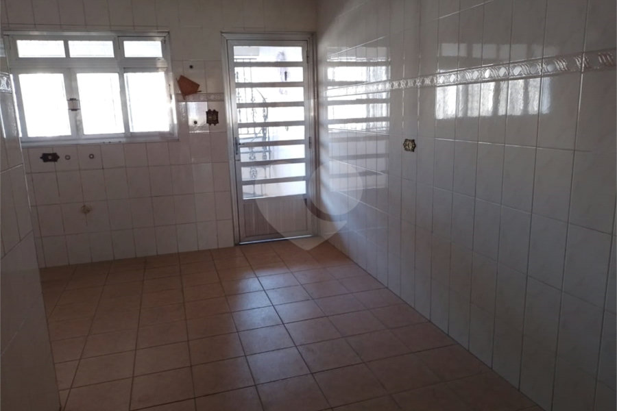 Sobrado à venda com 2 quartos, sendo 1 suíte, em Vila Nova Cachoeirinha, São Paulo, SP