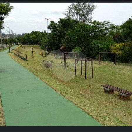 Casa à venda com 3 quartos, sendo 1 suíte, no condomínio Lago da Serra, Araçoiaba da Serra - SP