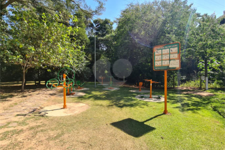 Casa à venda com 3 suítes no condomínio Terras de São Francisco, Vinhedo - SP